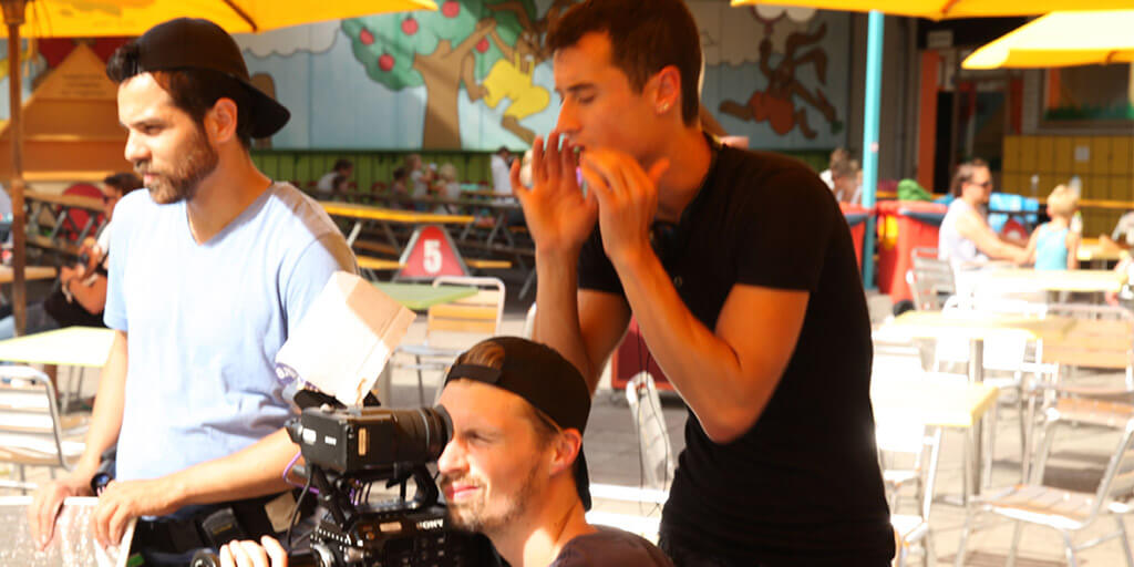 simon roept actie